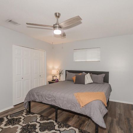 Cheerful 3 Bedroom 2Ba Home In Great Neighborhood! Jacksonville Kültér fotó